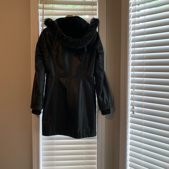 Danier winter leather jacket - Picture 4 of 12